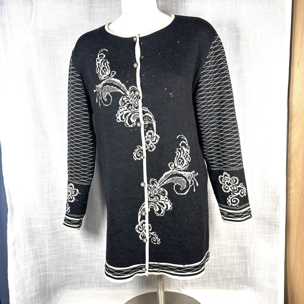 VTG Black Vrikke Women’s Norwegian Sweater 100% Wool Abstract Embroidered XL